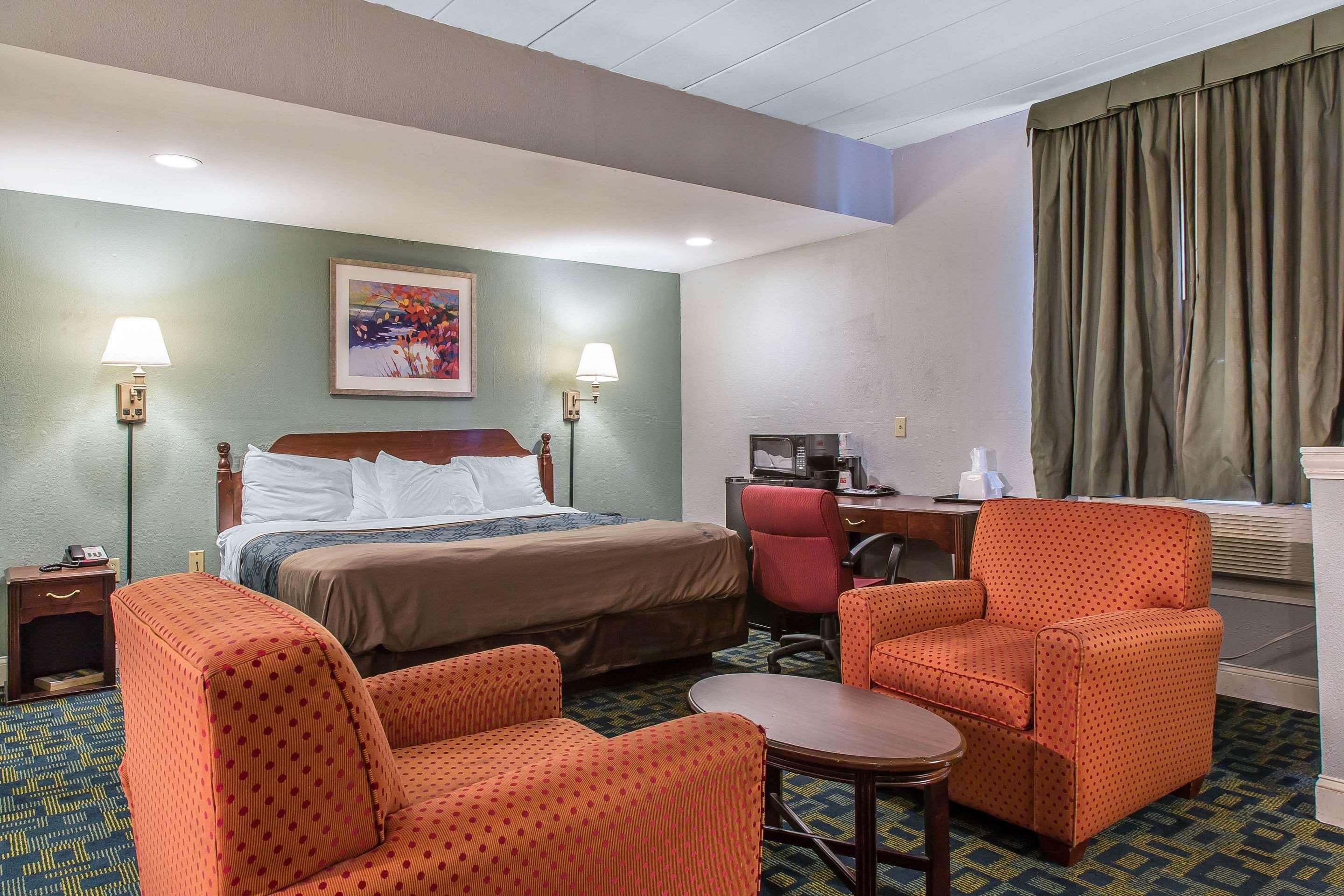 Econo Lodge Cranston - Providence Exterior foto